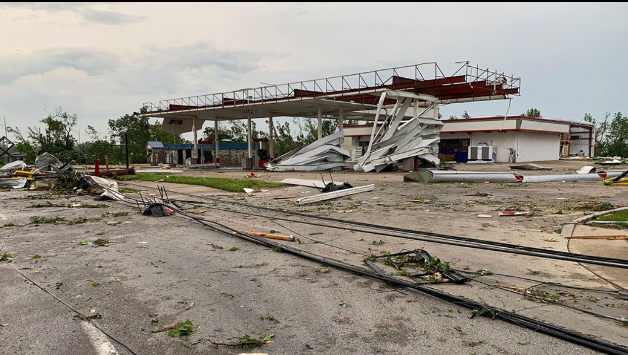 Break Time Employees Keep Customers Safe from Severe Jefferson City Tornado