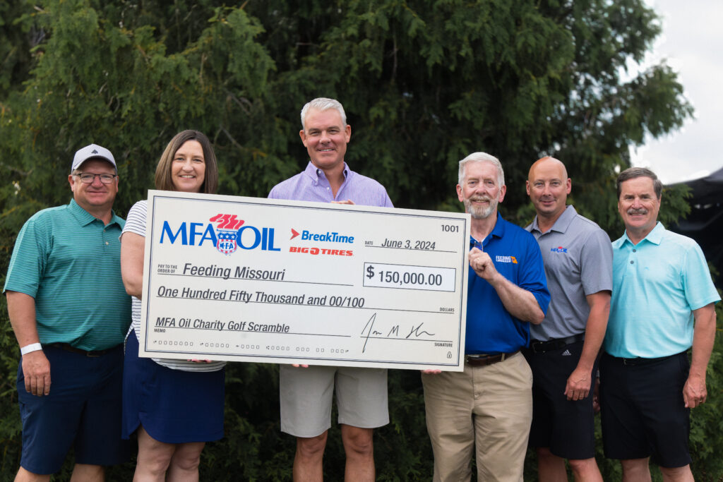 MFA Oil Raises $150,000 for Hunger Relief at 10th Annual Charity Golf Scramble and Concert Benefiting Feeding Missouri